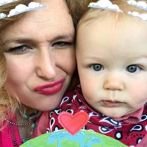 Meet your Posher, April